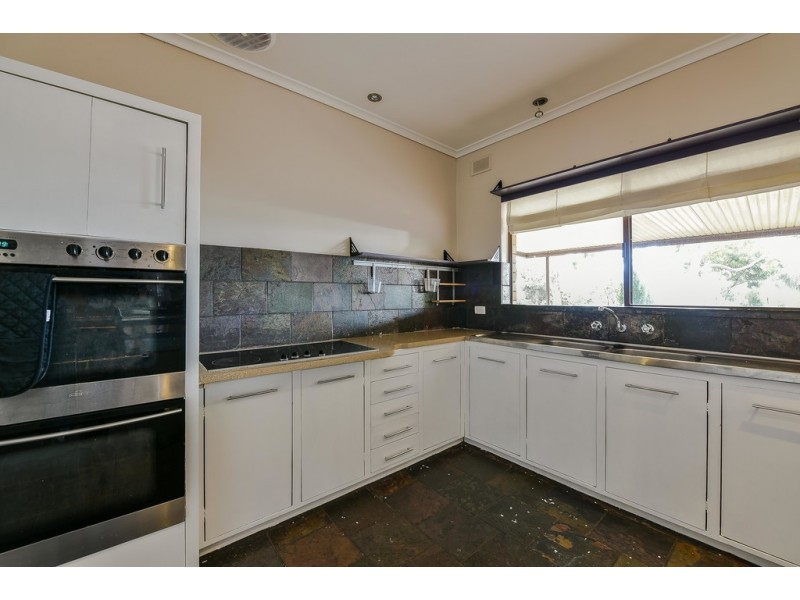 2 Ferguson Avenue, Reynella East SA 5161