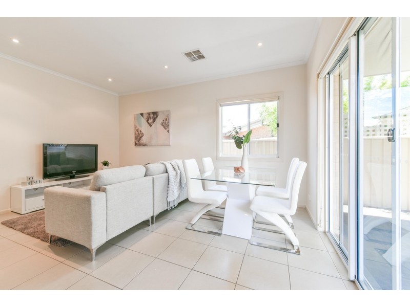 5 Cowra Crescent, Park Holme SA 5043