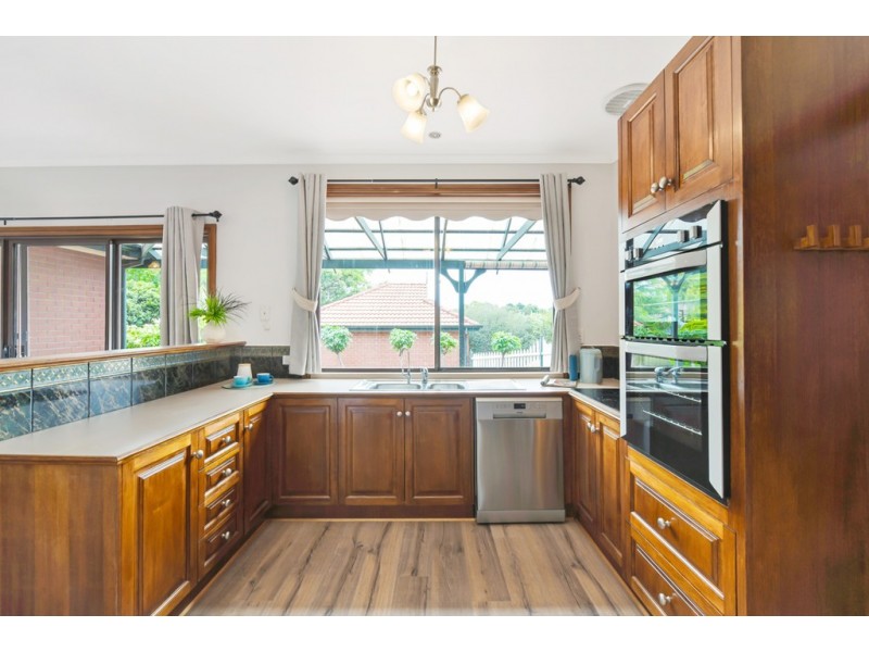 39 Craigburn Drive, Flagstaff Hill SA 5159