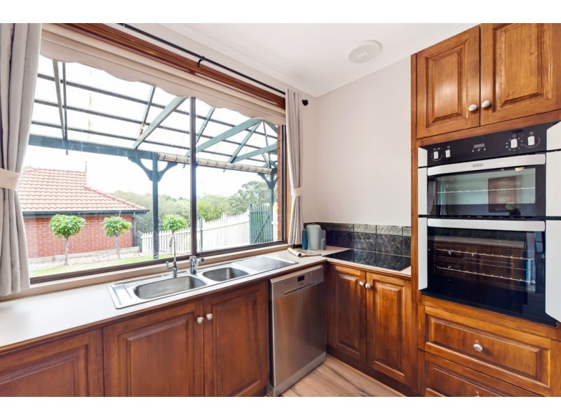 39 Craigburn Drive, Flagstaff Hill SA 5159