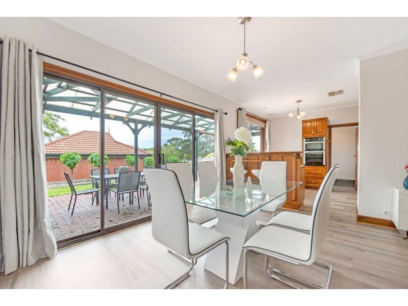 39 Craigburn Drive, Flagstaff Hill SA 5159