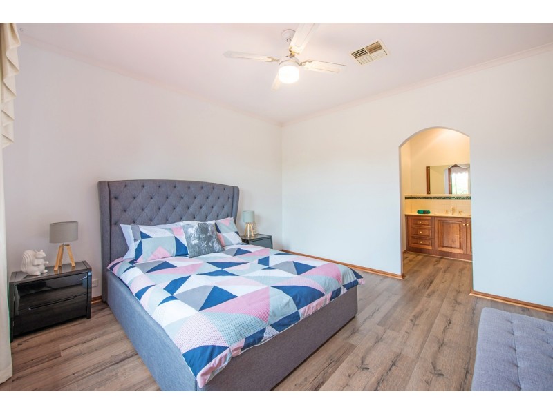 39 Craigburn Drive, Flagstaff Hill SA 5159