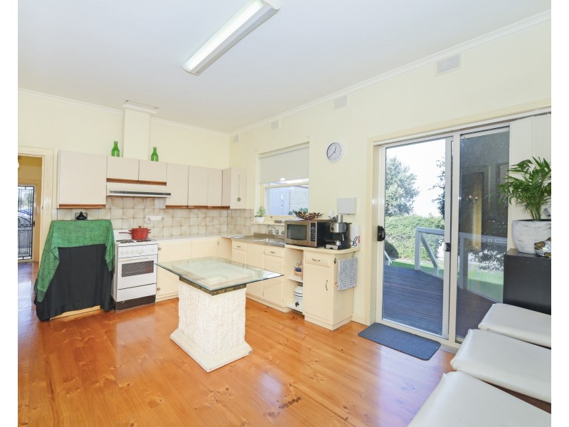 18 View Road, Mccracken SA 5211