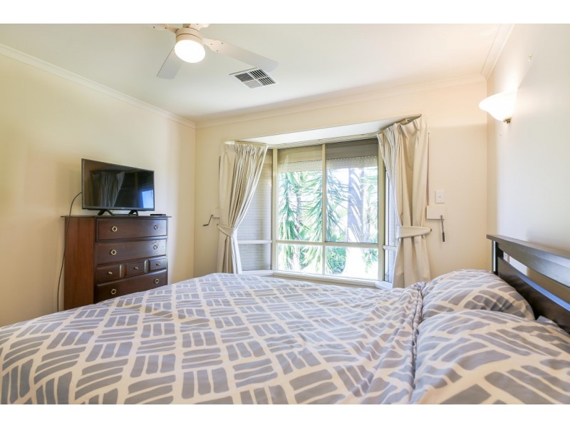 44 Brooks Circuit, Woodcroft SA 5162