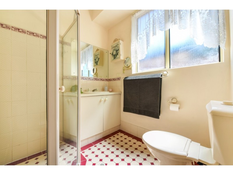 11 Wooding Avenue, Woodcroft SA 5162