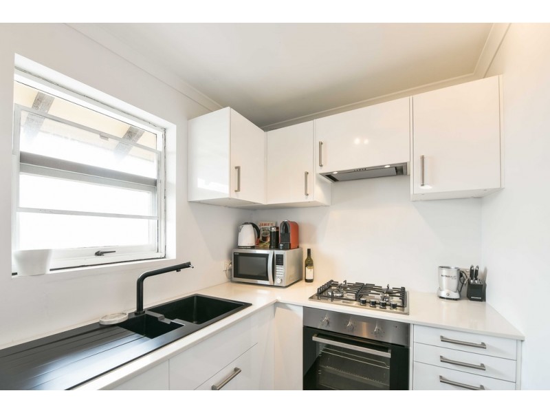 19/10 Gordon Street, Glenelg SA 5045
