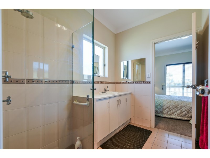 63 Johnstone Road, Oaklands Park SA 5046