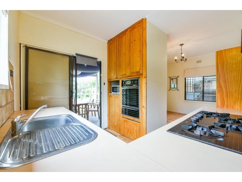 10 David Avenue, Mitchell Park SA 5043