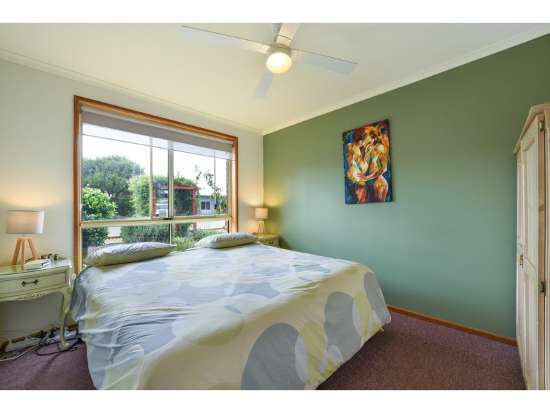 21 Seaview Street, Aldinga Beach SA 5173