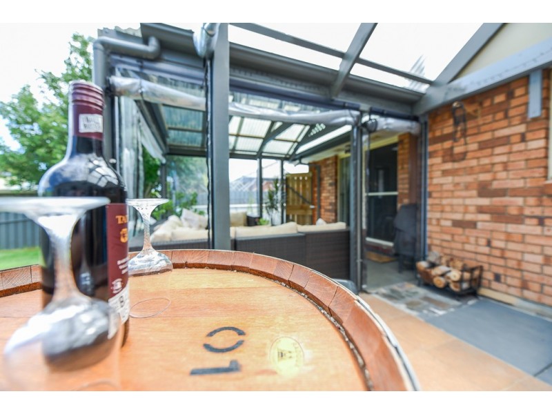 48 Jeanette Crescent, Aberfoyle Park SA 5159