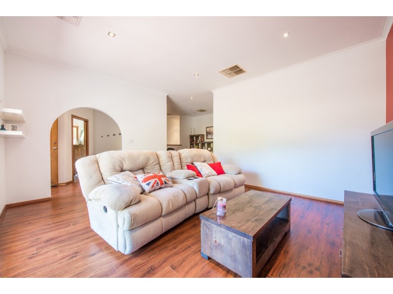 45 The Oaks Parade, Aberfoyle Park SA 5159