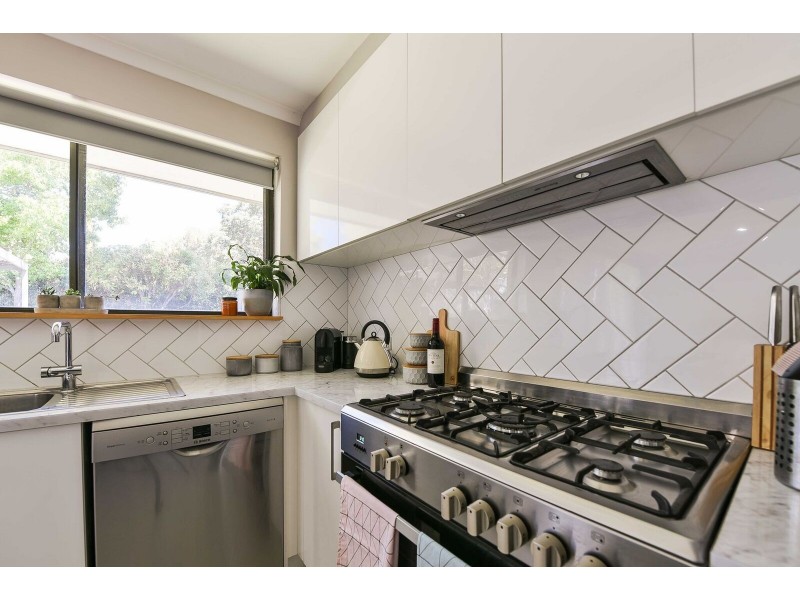 22 Summerford Ave, Aberfoyle Park SA 5159