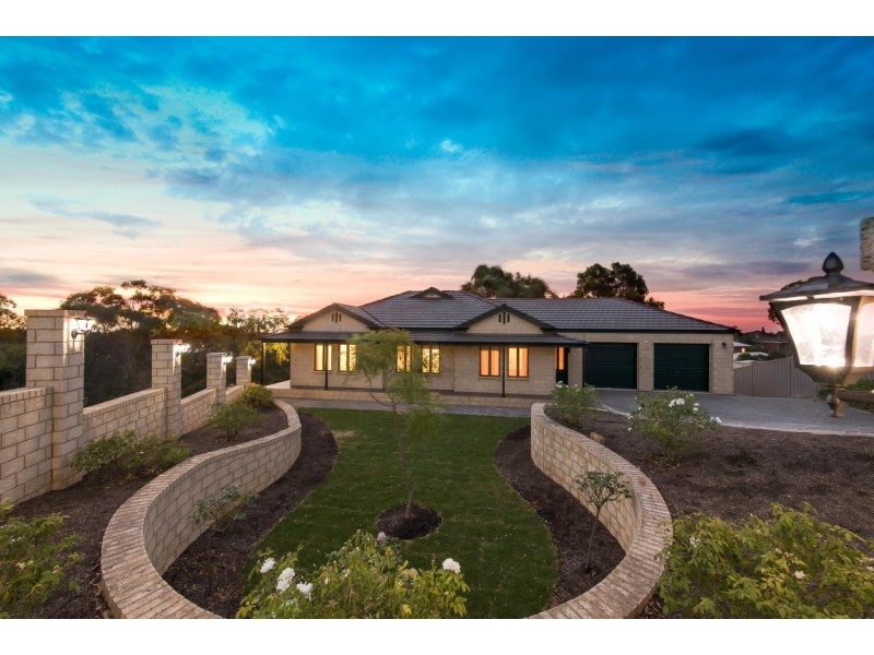 3 Greenville Close, Aberfoyle Park SA 5159