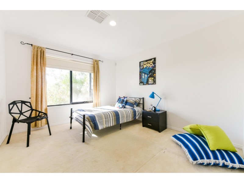 3 Greenville Close, Aberfoyle Park SA 5159