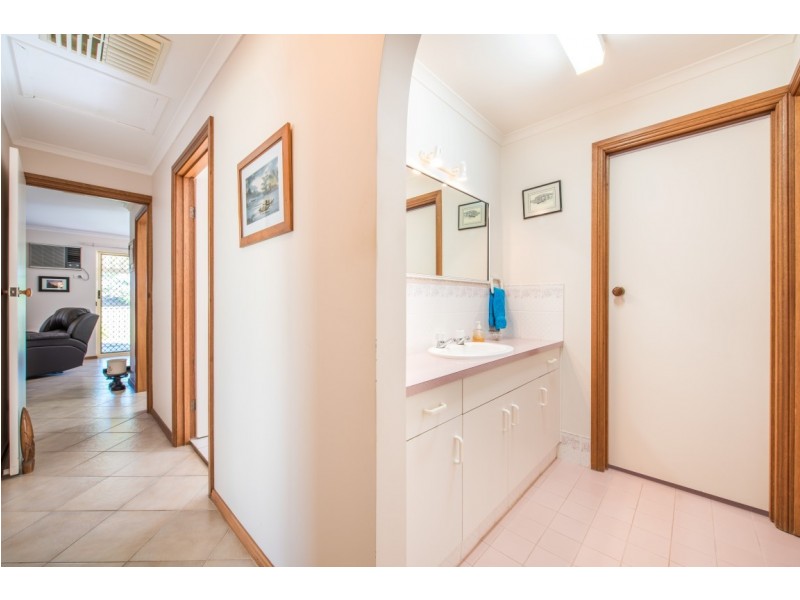 24 Wylie Court, Woodcroft SA 5162