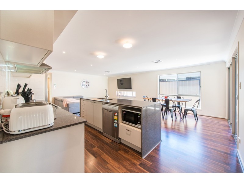 16 Baanga Road, Morphett Vale SA 5162