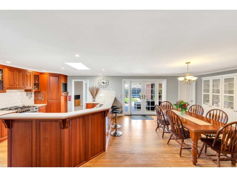 7 Craven Court, Happy Valley SA 5159