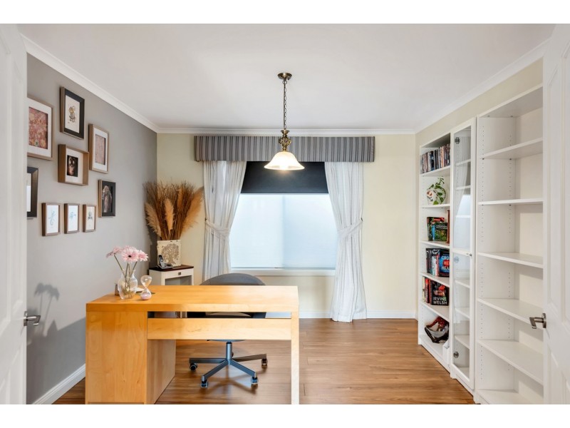 7 Craven Court, Happy Valley SA 5159