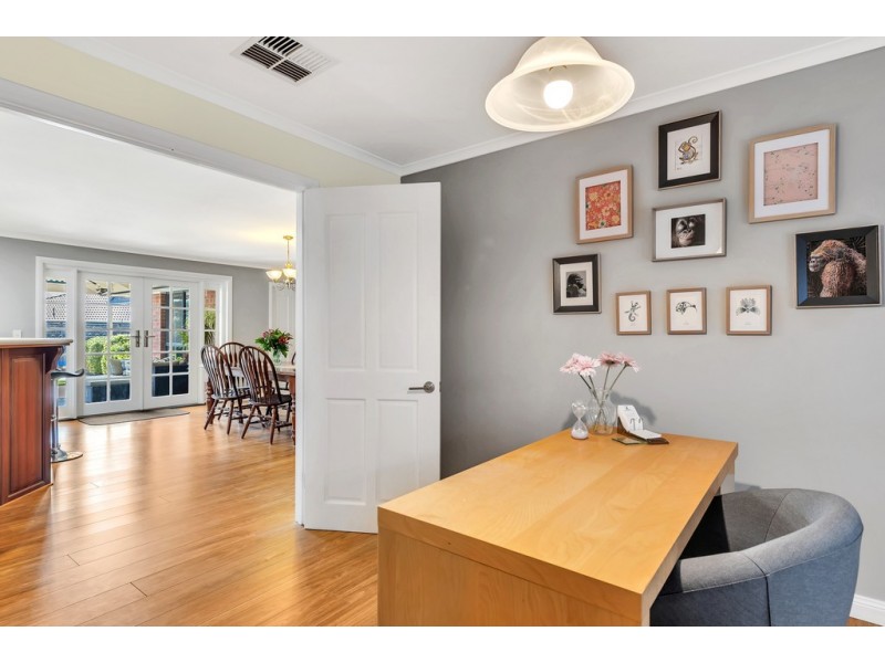 7 Craven Court, Happy Valley SA 5159