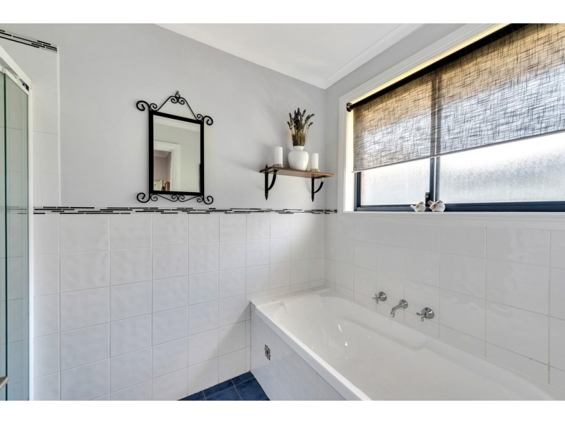 7 Craven Court, Happy Valley SA 5159