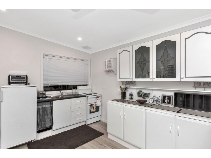 18 Sunnyside Avenue, Maslin Beach SA 5170