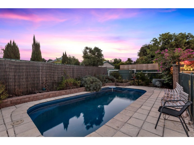 18 Sunnyside Avenue, Maslin Beach SA 5170