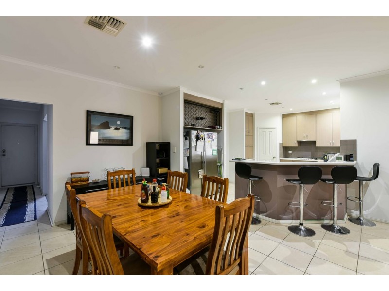 25 Scott Avenue, Clovelly Park SA 5042