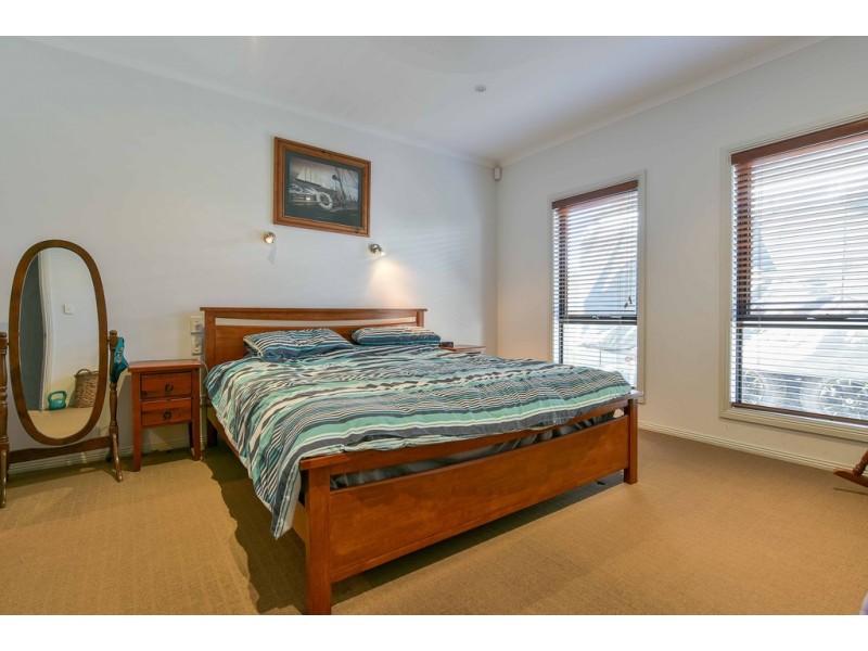 25 Scott Avenue, Clovelly Park SA 5042