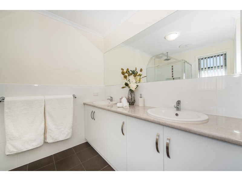 1 Finch Avenue, Old Reynella SA 5161