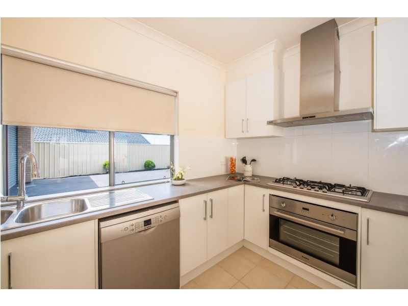 142b Reynell Road, Woodcroft SA 5162