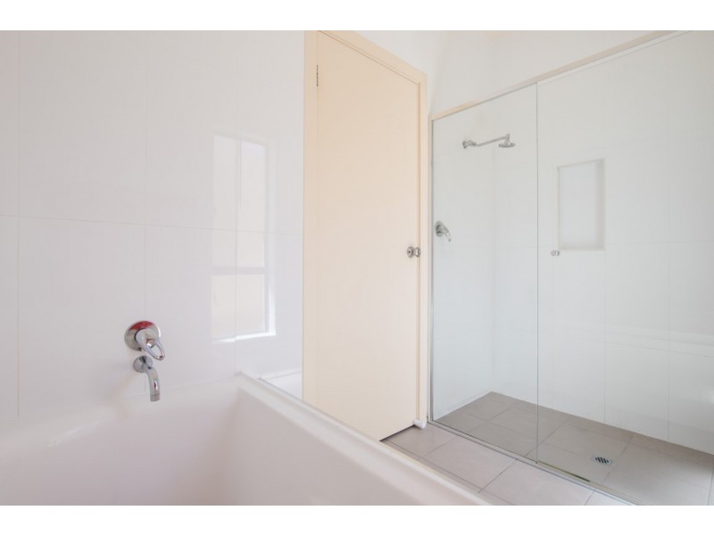 142b Reynell Road, Woodcroft SA 5162