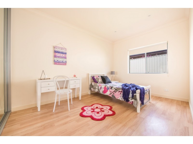 142b Reynell Road, Woodcroft SA 5162