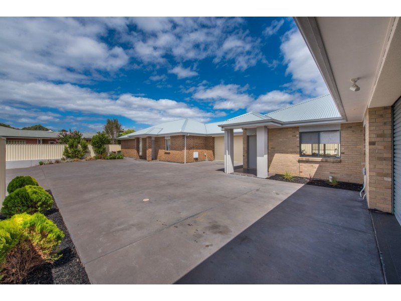 142b Reynell Road, Woodcroft SA 5162