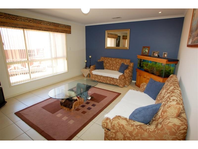 1 Overland Crescent, Sheidow Park SA 5158