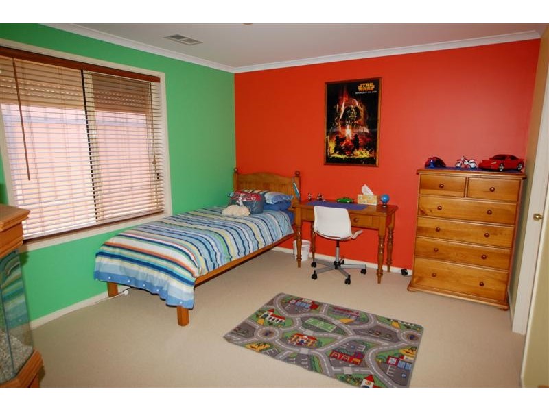 1 Overland Crescent, Sheidow Park SA 5158