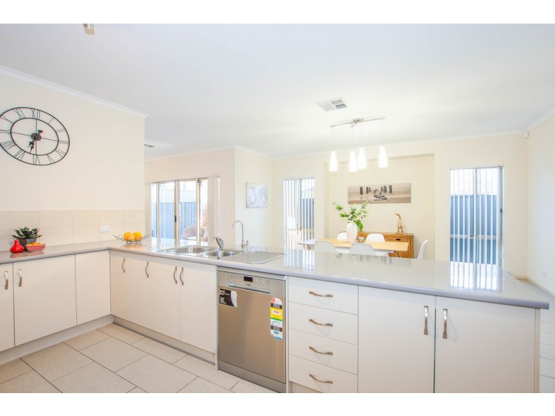 20 Chardonnay Blvd, Reynella SA 5161