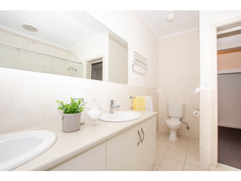20 Chardonnay Blvd, Reynella SA 5161