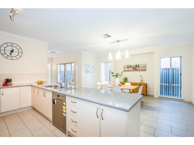 20 Chardonnay Blvd, Reynella SA 5161