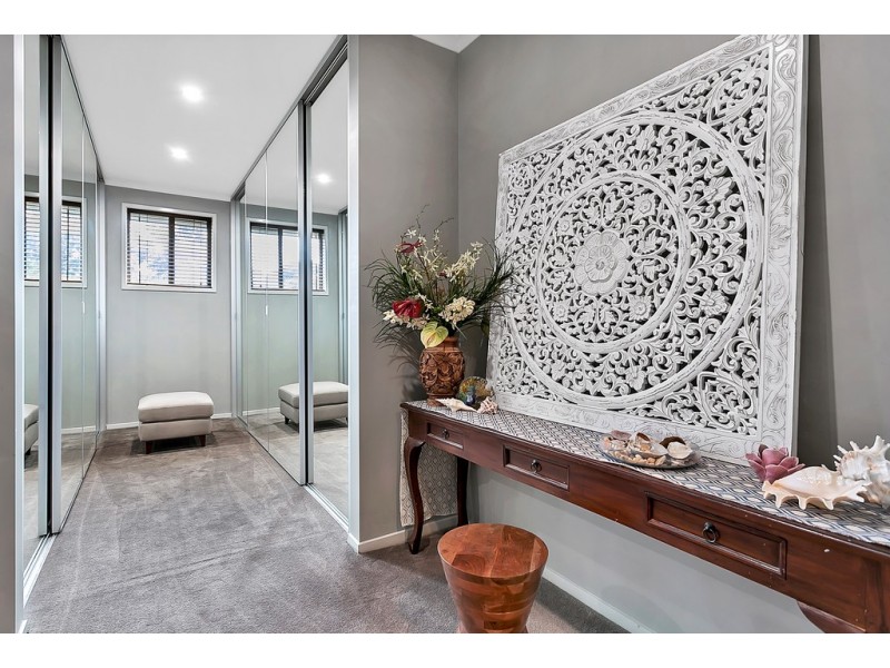 1 Glenloth Drive, Happy Valley SA 5159