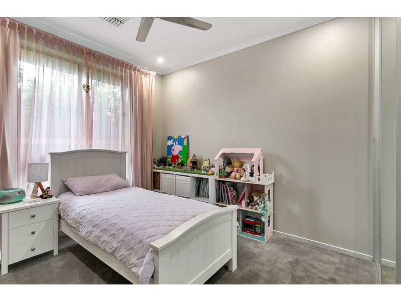 1 Glenloth Drive, Happy Valley SA 5159