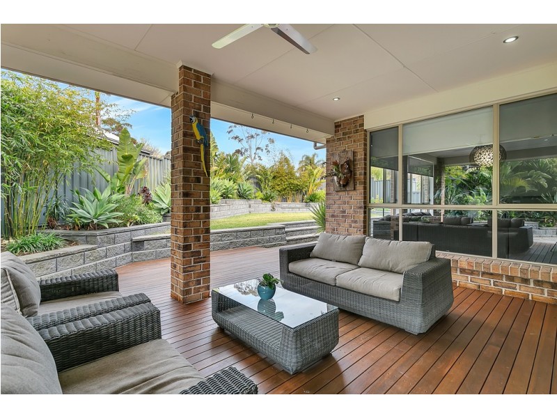 1 Glenloth Drive, Happy Valley SA 5159