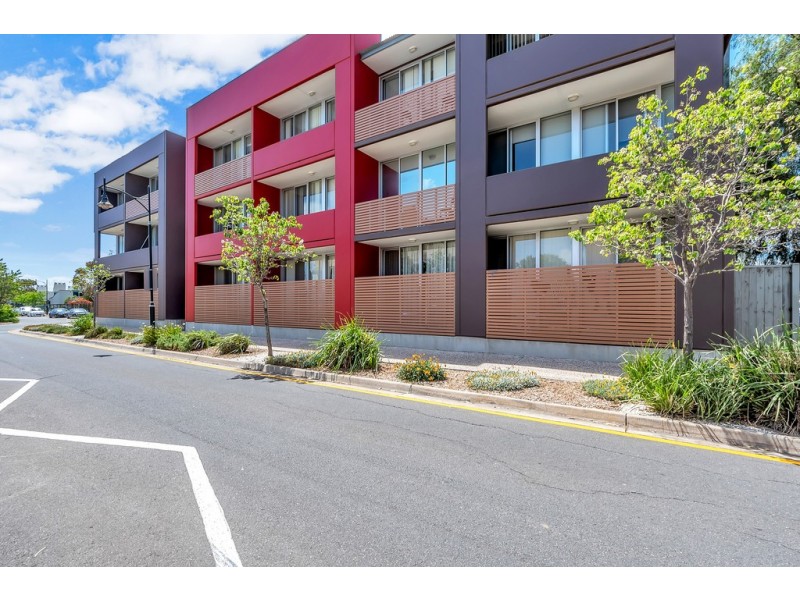 18/13 Yates Street, Mawson Lakes SA 5095