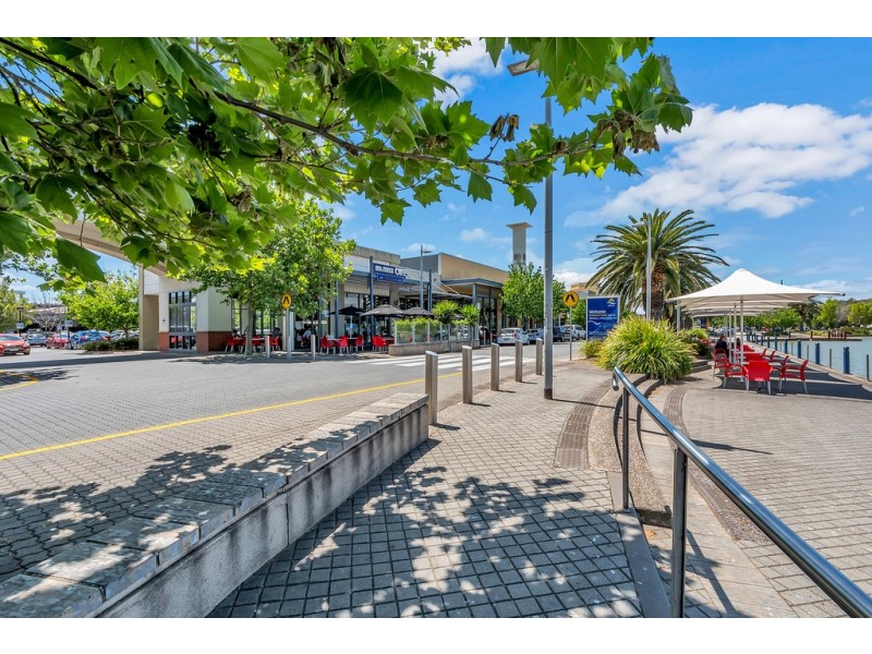 18/13 Yates Street, Mawson Lakes SA 5095