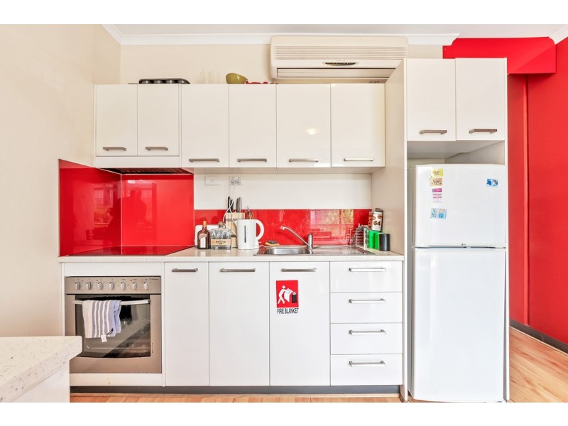 18/13 Yates Street, Mawson Lakes SA 5095