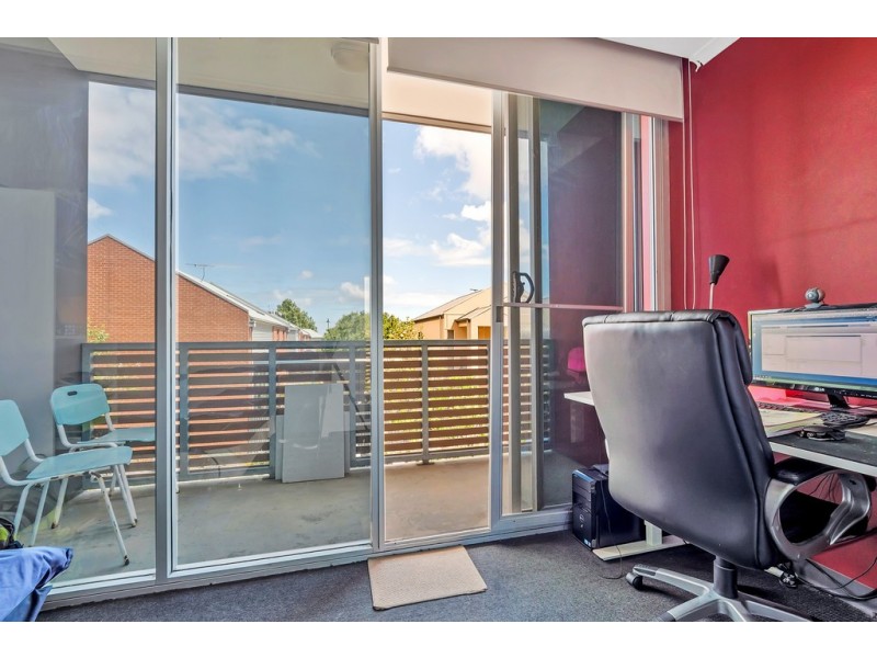 18/13 Yates Street, Mawson Lakes SA 5095