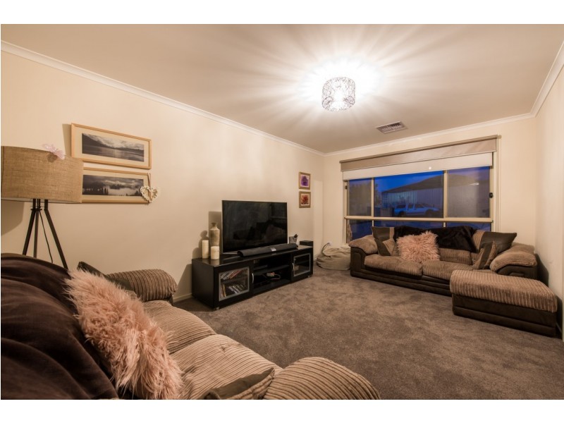 8 Robe Court, Seaford Rise SA 5169