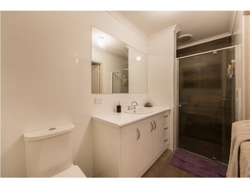 8 Robe Court, Seaford Rise SA 5169
