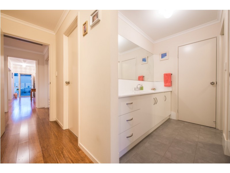 8 Robe Court, Seaford Rise SA 5169