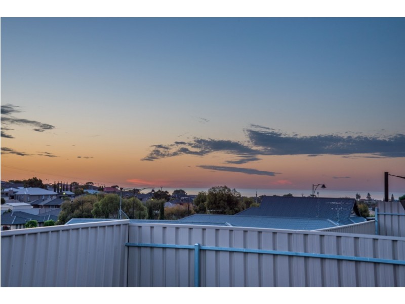 8 Robe Court, Seaford Rise SA 5169