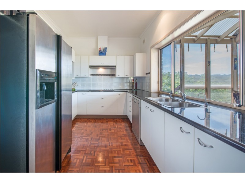 32 Banksia Crescent, Belair SA 5052